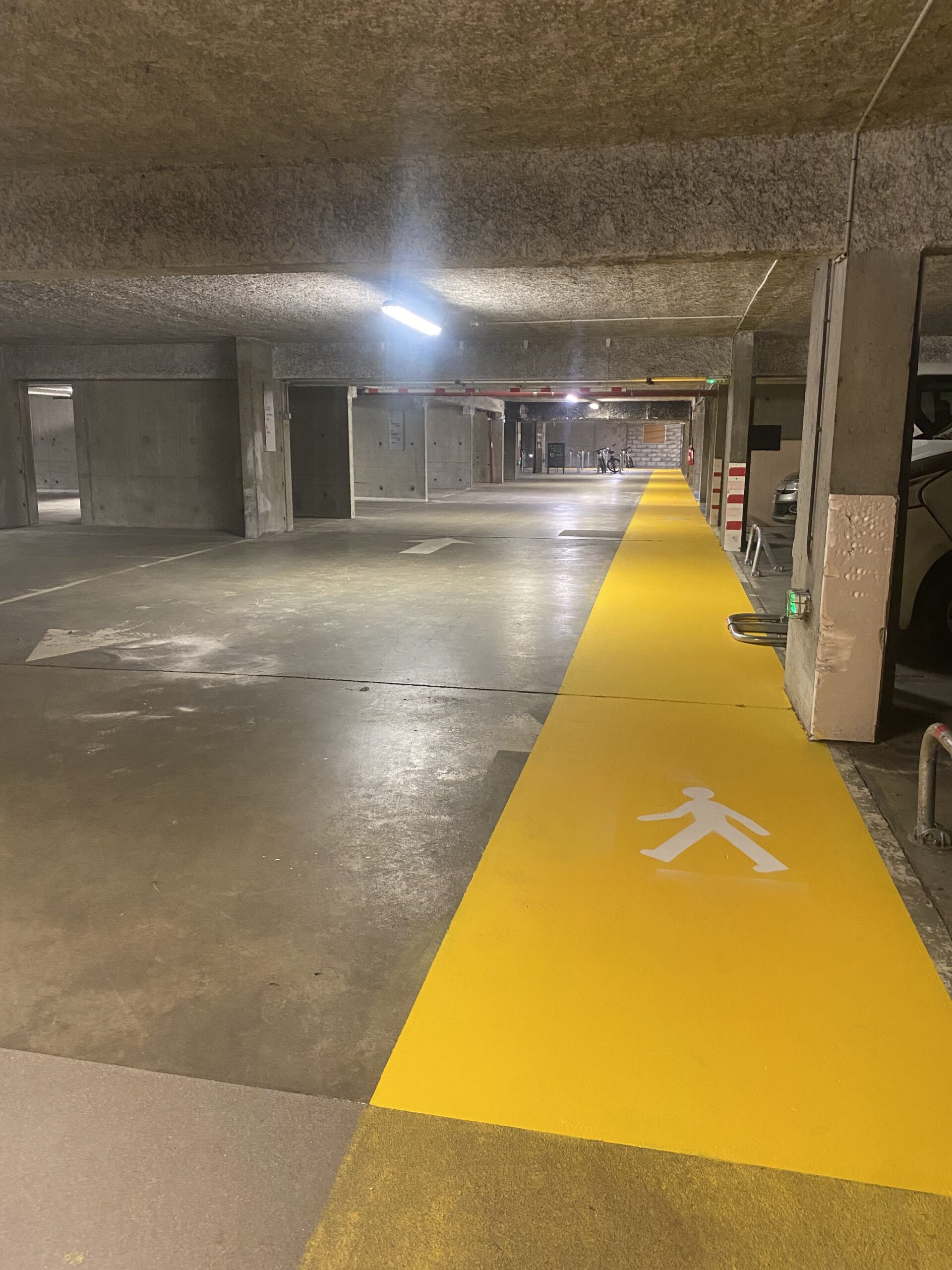 [Image de Cheminement piétons industriel]